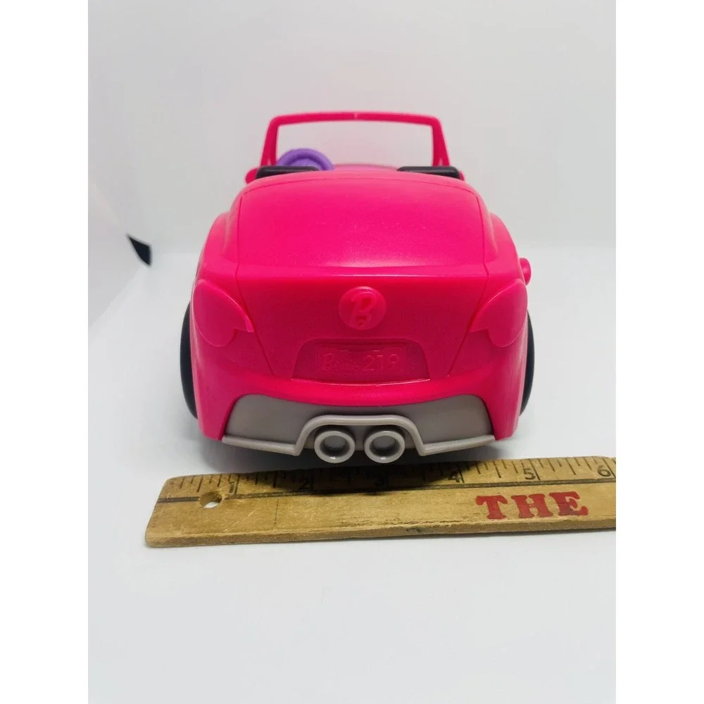 Little People car looks